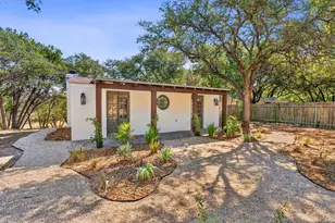 2609 Oak Ridge Dr, Spicewood, TX 78669 - Photo 2