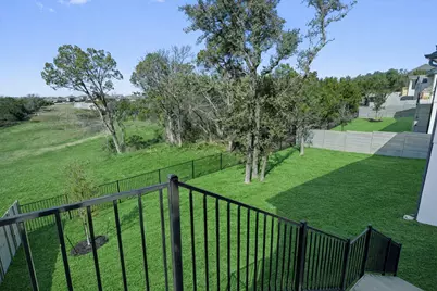 2004 Crimson Sunset Cove, Georgetown, TX 78628 - Photo 32