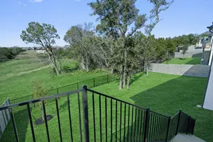 2004 Crimson Sunset Cove, Georgetown, TX 78628 - Photo 32