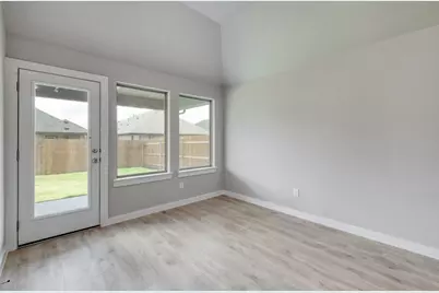114 Malibu, Hutto, TX 78634 - Photo 12
