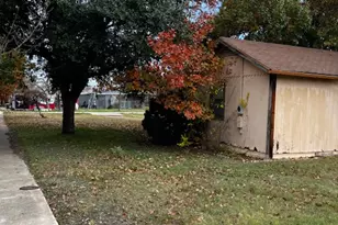 107 Main St, Hutto, TX 78634 - Photo 6