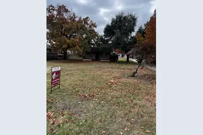 107 Main Street, Hutto, TX 78634 - Photo 1