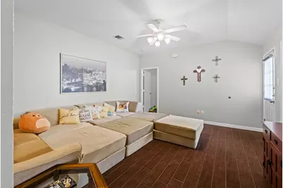 245 Marvin Cove, Hutto, TX 78634 - Photo 4