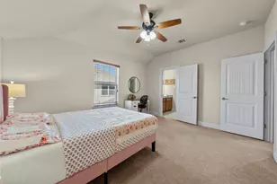 109 Wake Grv, Buda, TX 78610 - Photo 30
