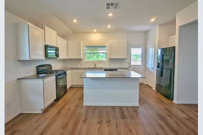 1504 Marley, Kyle, TX 78640 - Photo 4