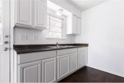 6005 Hogan Avenue, Austin, TX 78741 - Photo 16