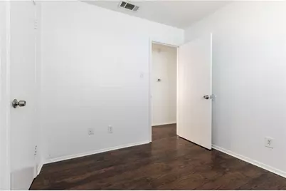 6005 Hogan Avenue, Austin, TX 78741 - Photo 14