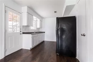 6005 Hogan Ave, Austin, TX 78741 - Photo 8