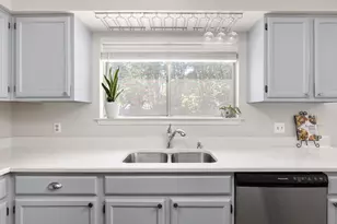 13020 Tamayo Dr, Austin, TX 78729 - Photo 10