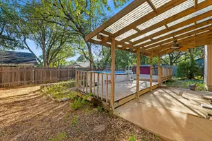 3904 Burr Oak Ln, Austin, TX 78727 - Photo 24