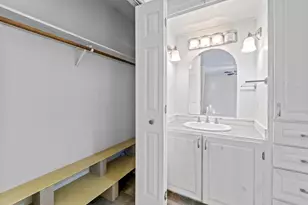 3904 Burr Oak Ln, Austin, TX 78727 - Photo 18