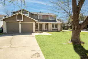 8007 Swindon Ln, Austin, TX 78745 - Photo 2