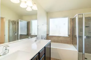 201 Geode Ln, Jarrell, TX 76537 - Photo 10