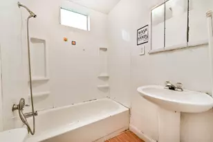 639 E St Charles Dr, Crosby, TX 77532 - Photo 14