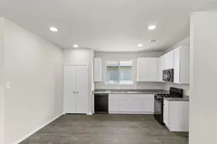 3035 Winding Creek Dr, Kyle, TX 78640 - Photo 4