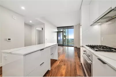 44 East Avenue #2404, Austin, TX 78701 - Photo 6