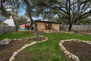 2210 Red Fox Rd, Austin, TX 78734 - Photo 16