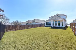 301 Banyon Dr, Liberty Hill, TX 78642 - Photo 22