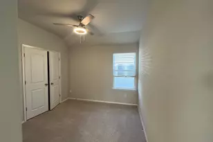 504 Star Garnet Dr, Jarrell, TX 76537 - Photo 20