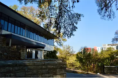 2410 Pemberton Parkway, Austin, TX 78703 - Photo 20