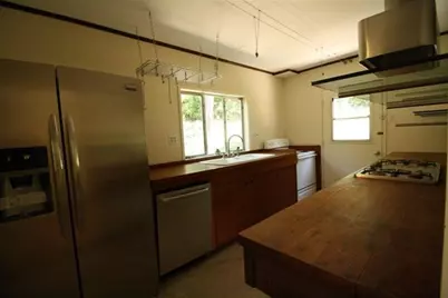 2410 Pemberton Parkway, Austin, TX 78703 - Photo 8