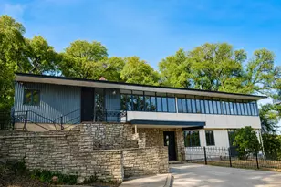 2410 Pemberton Pkwy, Austin, TX 78703 - Photo 2