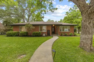 607 Short St, Smithville, TX 78957 - Photo 1
