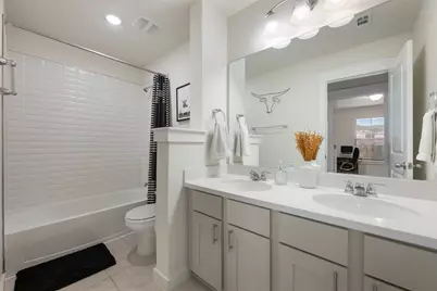 8204 Prairie Rye Drive, Lago Vista, TX 78645 - Photo 24