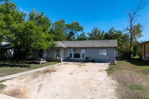 413 Patricia Dr, San Marcos, TX 78666 - Photo 12