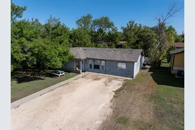 413 Patricia Drive, San Marcos, TX 78666 - Photo 4