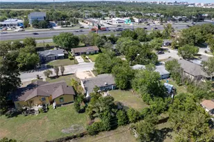 413 Patricia Dr, San Marcos, TX 78666 - Photo 8
