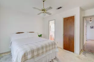 815 Hill Wood Dr, Austin, TX 78745 - Photo 16