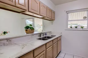 815 Hill Wood Dr, Austin, TX 78745 - Photo 10