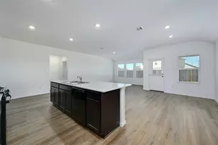 1015 Ascari Ct, Hutto, TX 78634 - Photo 8