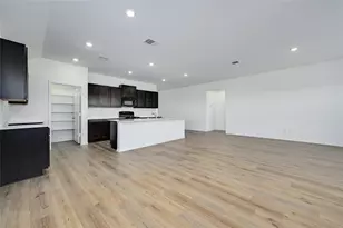 1015 Ascari Ct, Hutto, TX 78634 - Photo 12