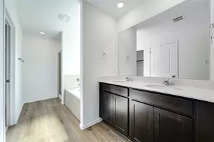 1015 Ascari Ct, Hutto, TX 78634 - Photo 16