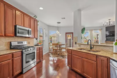 11513 Shadow Creek Drive, Manor, TX 78653 - Photo 12