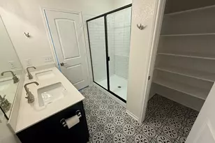 204 Robert Hightower Dr, Jarrell, TX 76537 - Photo 14