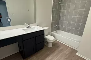 204 Robert Hightower Dr, Jarrell, TX 76537 - Photo 6