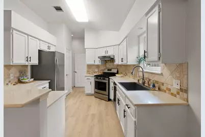 8104 Doe Meadow Drive, Austin, TX 78749 - Photo 4