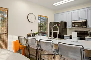 1352 Lakeshore Dr, Spicewood, TX 78669 - Photo 8