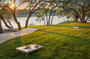 1352 Lakeshore Dr, Spicewood, TX 78669 - Photo 18