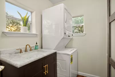 1352 Lake Shore Drive, Spicewood, TX 78669 - Photo 28