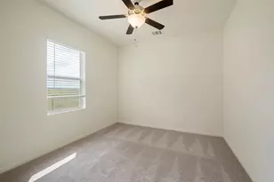 391 Wren Ln, Kyle, TX 78640 - Photo 16