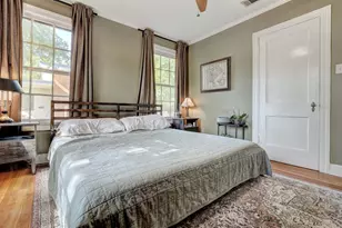 809 E 44th St, Austin, TX 78751 - Photo 22