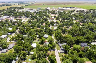 308 Alva St, Thrall, TX 76578 - Photo 32