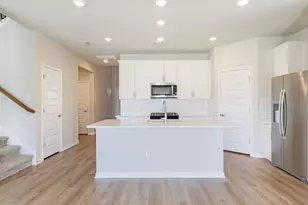 113 Holmby Dr, Hutto, TX 78634 - Photo 10