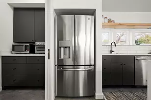 902 Garden Villa Ct, Austin, TX 78704 - Photo 18