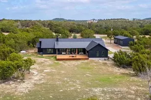 107 W Lakeshore Dr, Dripping Springs, TX 78620 - Photo 30