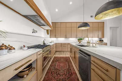 107 W Lakeshore Drive, Dripping Springs, TX 78620 - Photo 6